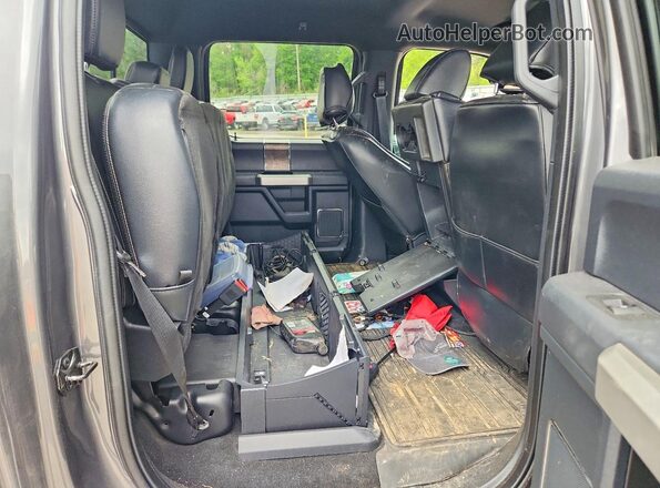 1FT8W3DT2NEF77548 2022 FORD F350 Gray Rear seats view