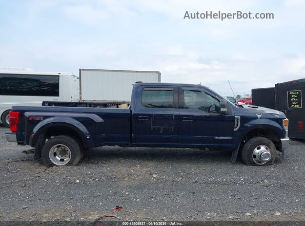 1FT8W3DT9NEF23552 2022 FORD F350  Widok wnętrza z tyłu