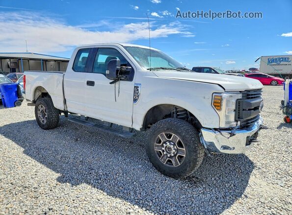 1FT8X3B61JEC25243 2018 FORD F350 White 