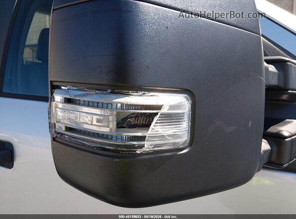 1FTBF2A62JEC83771 2018 FORD F-250 Silver Vista del cuadro de instrumentos