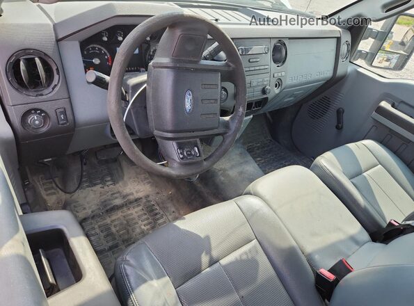 1FTBF2A67GEC06001 2016 FORD F250 White Widok deski rozdzielczej