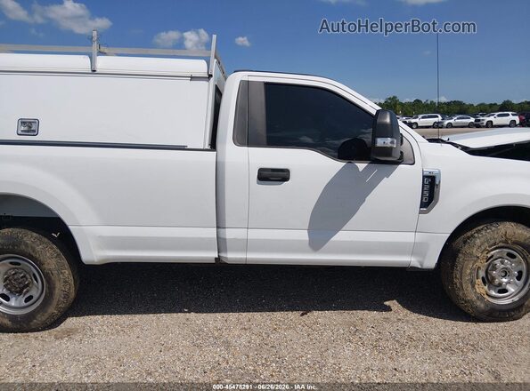 1FTBF2A69LEC90266 2020 FORD F-250 White Vista interior trasera