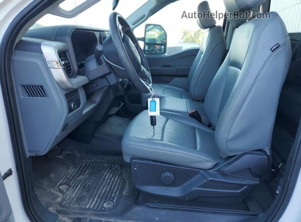1FTBF2AA9RED37423 2024 FORD F250 White Front interior view