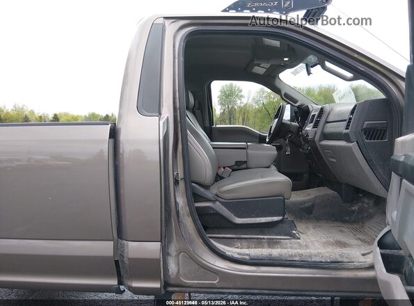 1FTBF2B64KED43730 2019 FORD F-250 Brown Vista de la etiqueta del VIN