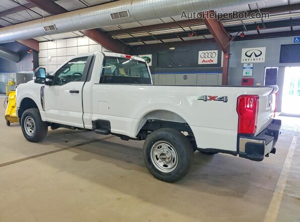 1FTBF2BA4PEE00455 2023 FORD F250 White Rear left