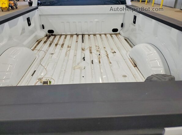 1FTBF2BA4PEE00455 2023 FORD F250 White Rear seats view