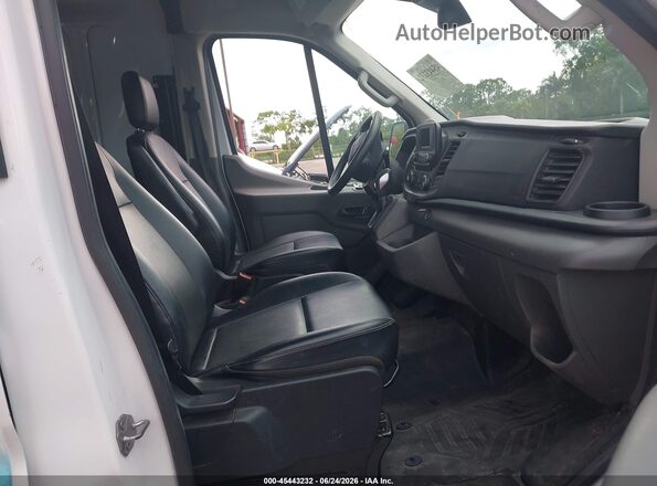 1FTBR1C86RKA10846 2024 FORD TRANSIT-250 Синий Вид салона спереди