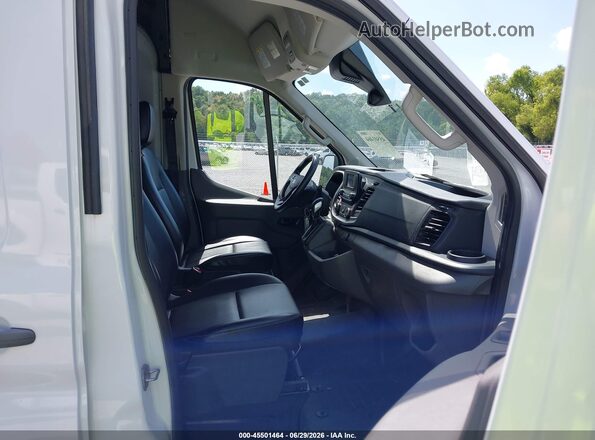 1FTBR3X89RKA73526 2024 FORD TRANSIT-250 White Вид салону спереду