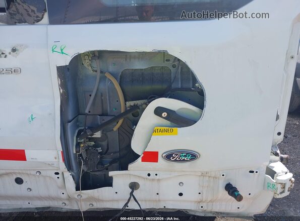 1FTBW2CM9JKB35811 2018 FORD TRANSIT-350 Белый Вид спереди