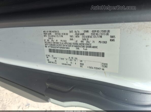 1FTBW2ZM7GKB41963 2016 FORD TRANSIT-350 White Engine compartment view