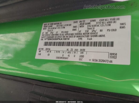 1FTBW3X89PKA10819 2023 FORD TRANSIT-350 Green ძრავის განყოფილების ხედი