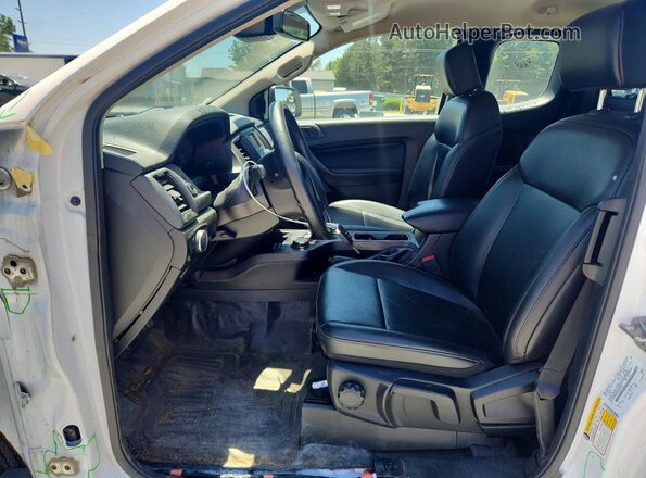 1FTER1FH5NLD25053 2022 FORD RANGER Белый Вид салона спереди