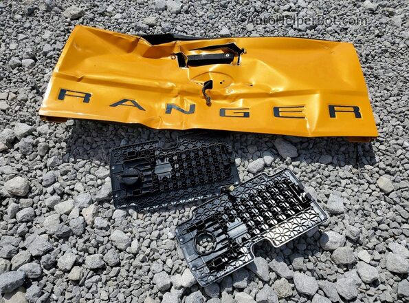 1FTER1FHXMLD70715 2021 FORD RANGER Yellow Engine compartment view