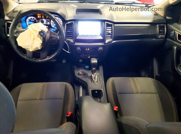 1FTER4FH0PLE31799 2023 FORD RANGER Красный Вид панели приборов