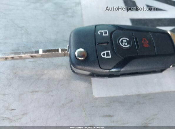 1FTER4HH7SLE68841 2025 FORD RANGER Красный Вид панели приборов