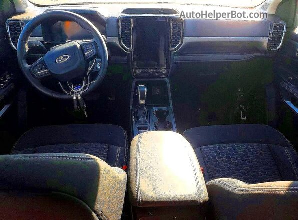 1FTER4HP6SLE15409 2025 FORD RANGER Black Widok deski rozdzielczej