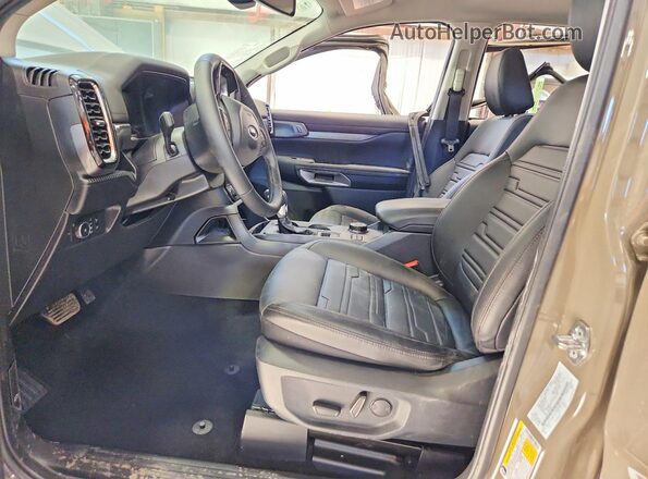 1FTER4KP1TLE03100 2026 FORD RANGER Brown წინა სალონის ხედი
