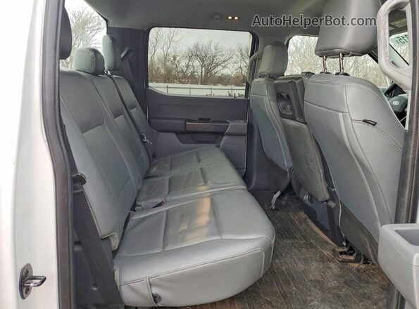 1FTEW1C50NFA51634 2022 FORD F150 White Rear seats view