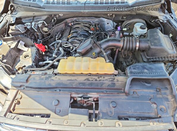 1FTEW1C54JFE76686 2018 FORD F150 Gray Vista interior trasera