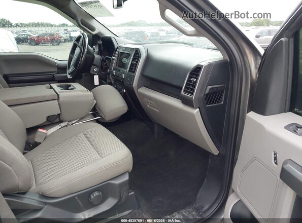1FTEW1C56JKF33137 2018 FORD F150 Серый Вид салона спереди
