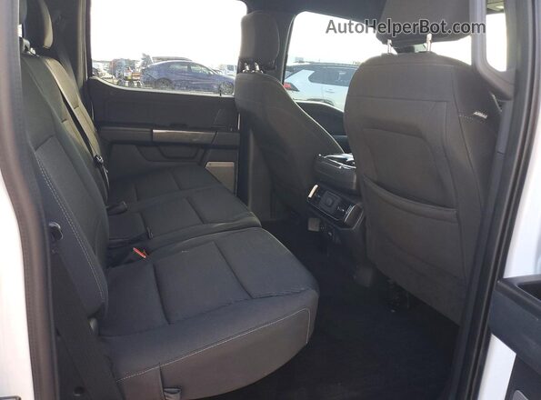 1FTEW1C5XNFC08537 2022 FORD F150 White Vista de los asientos traseros