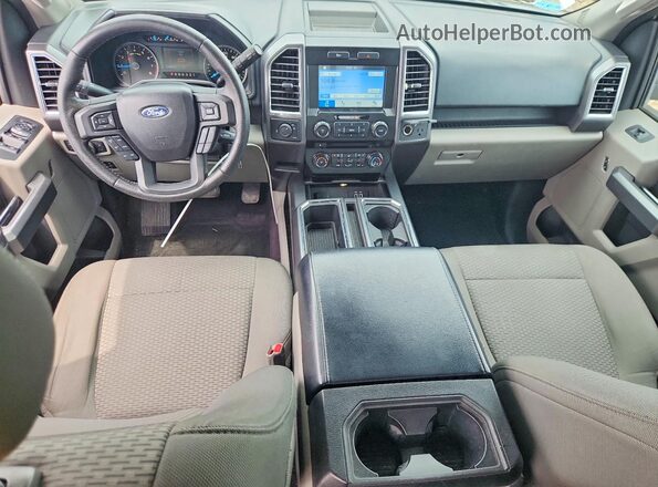 1FTEW1C82GFC71998 2016 FORD F150 Silver Widok deski rozdzielczej