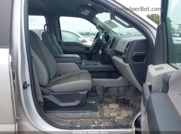 1FTEW1CB4KKD98991 2019 FORD F150 Серебряный Вид салона спереди