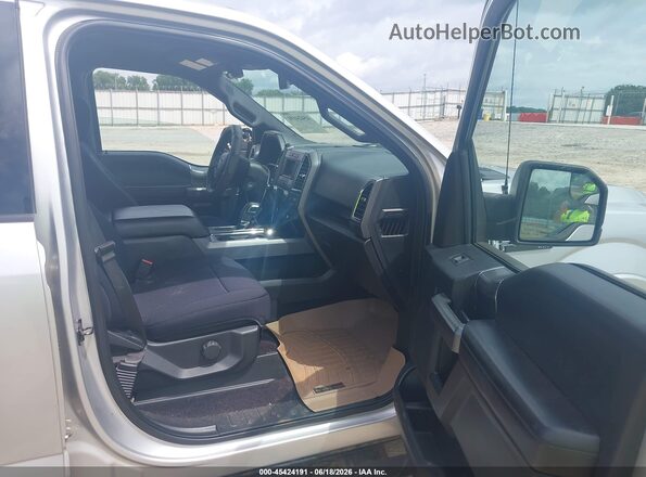 1FTEW1CG1GFA08988 2016 FORD F150 Silver Widok wnętrza z przodu
