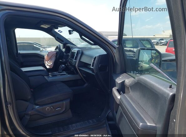 1FTEW1CG3HKC22969 2017 FORD F150 Серый Вид салона спереди