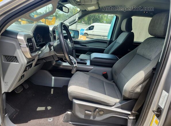 1FTEW1CP0NKD75157 2022 FORD F150 Серебряный Вид салона спереди