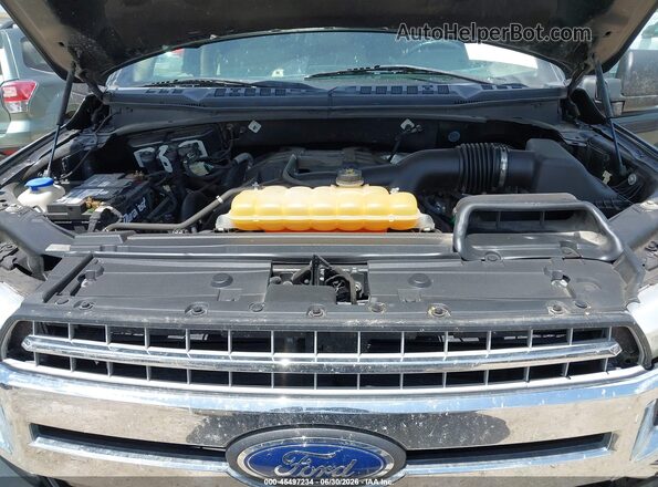 1FTEW1CP2JKC20975 2018 FORD F150 Green Вид ззаду