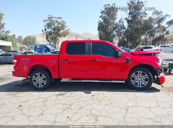 1FTEW1CP3NKD68378 2022 FORD F150 Red Вид задньої частини салону