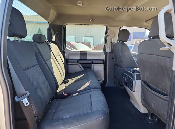 1FTEW1CPXJFE64477 2018 FORD F150 Silver 