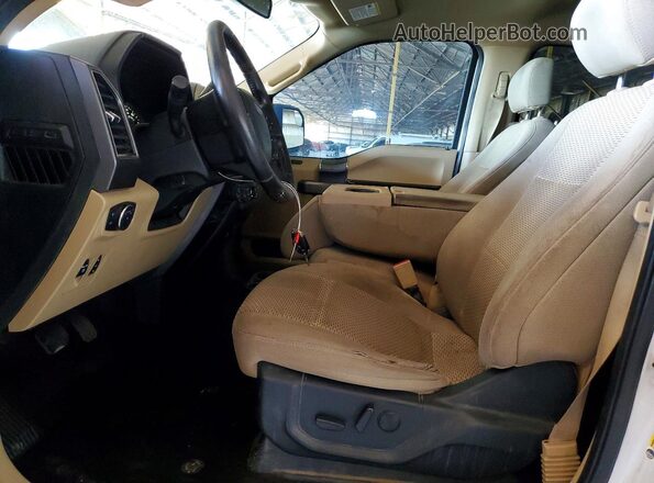 1FTEW1E11KFC87747 2019 FORD F150 White Вид салону спереду