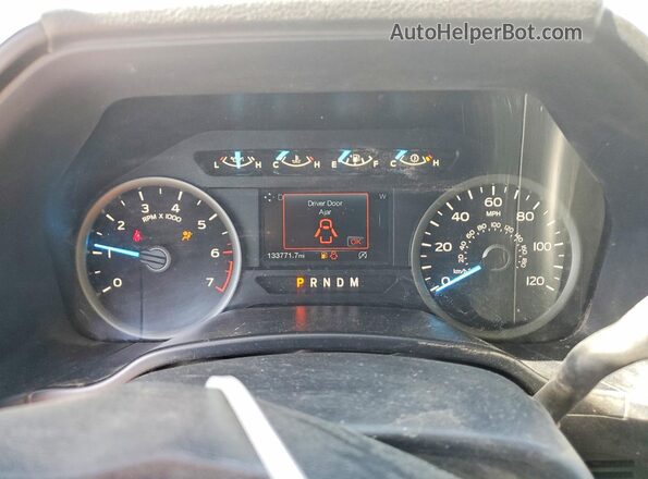 1FTEW1E40LKE79342 2020 FORD F150 White Widok zestawu wskaźników