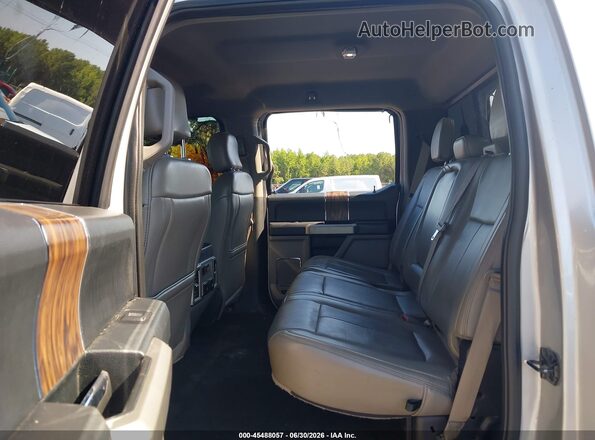 1FTEW1E41KFB11744 2019 FORD F150 Silver VIN կոդի պիտակի տեսք