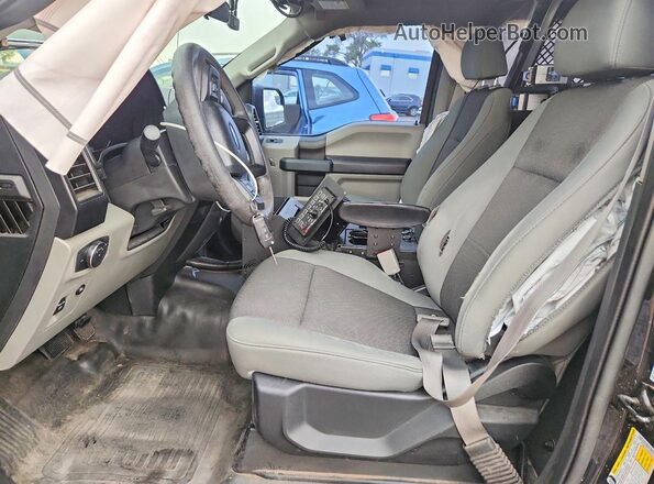 1FTEW1E45KKD30522 2019 FORD F150 Black Widok wnętrza z przodu