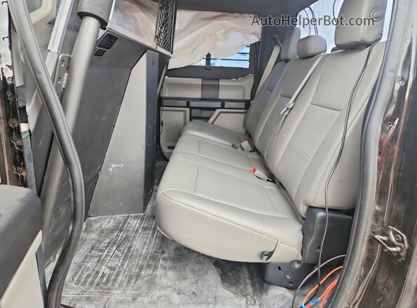 1FTEW1E45KKD30522 2019 FORD F150 Black Widok tylnych siedzeń
