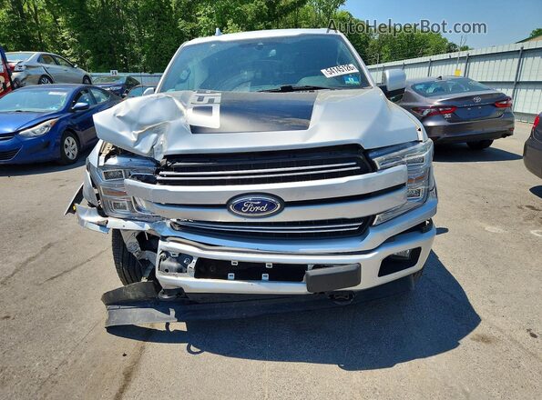 1FTEW1E57JKC06579 2018 FORD F150 Silver Widok z przodu