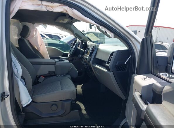 1FTEW1E58KKC30486 2019 FORD F150 Silver Вид салону спереду