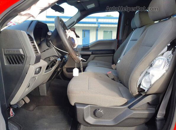 1FTEW1E59KFB20331 2019 FORD F150 Red Вид салону спереду