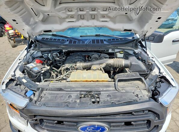1FTEW1EB4MFB88559 2021 FORD F150 White Widok wnętrza z tyłu