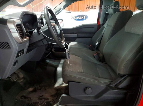1FTEW1EB7MKE01771 2021 FORD F150 Red Widok wnętrza z przodu