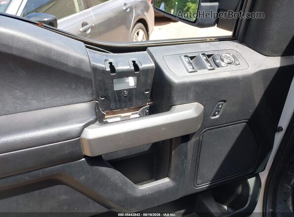1FTEW1EF3GFD02798 2016 FORD F150 White 