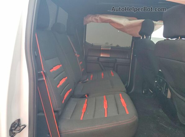 1FTEW1EG0HFB47654 2017 FORD F150 White Vista de los asientos traseros