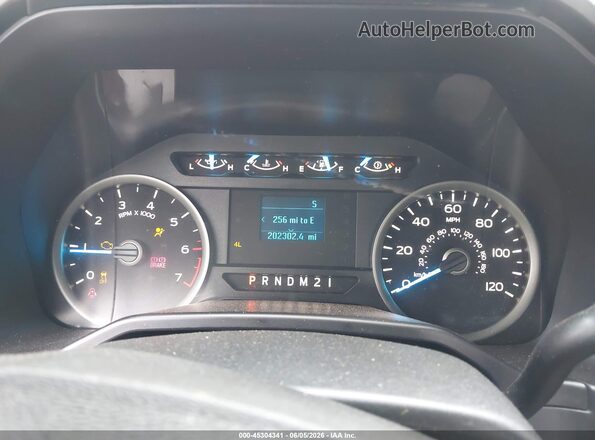 1FTEW1EG4GKD01532 2016 FORD F150 White Widok tylnych siedzeń