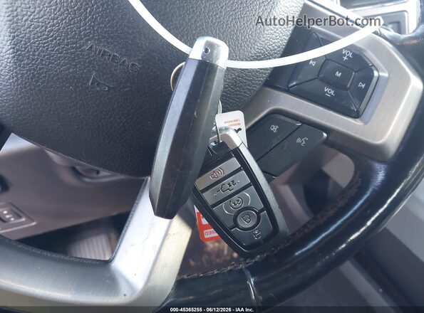 1FTEW1EG5JFD91399 2018 FORD F150 Black Вид панелі приладів