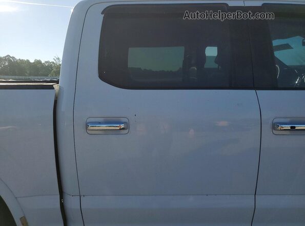 1FTEW1EG6GFB20442 2016 FORD F150 White Widok tylnych siedzeń