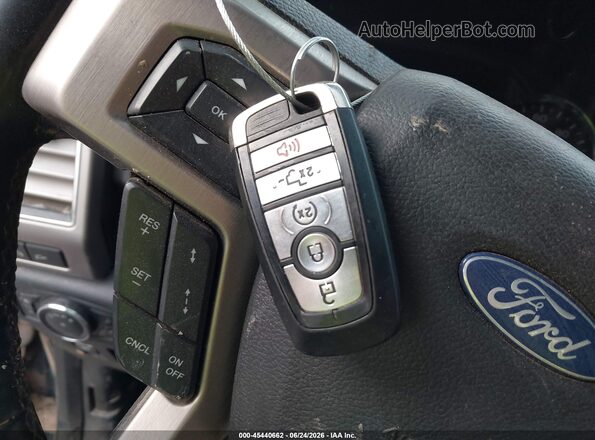 1FTEW1EG7JFD28353 2018 FORD F150 Black Вид панелі приладів
