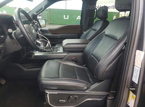 1FTEW1EP0PKD64112 2023 FORD F150 Gray Widok wnętrza z przodu
